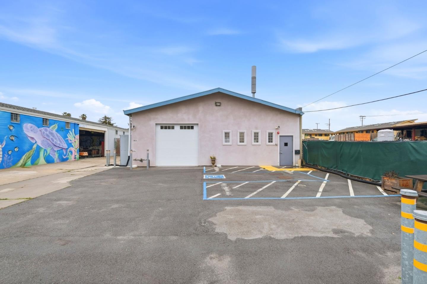 Front Image Thumbnail for ML82032689