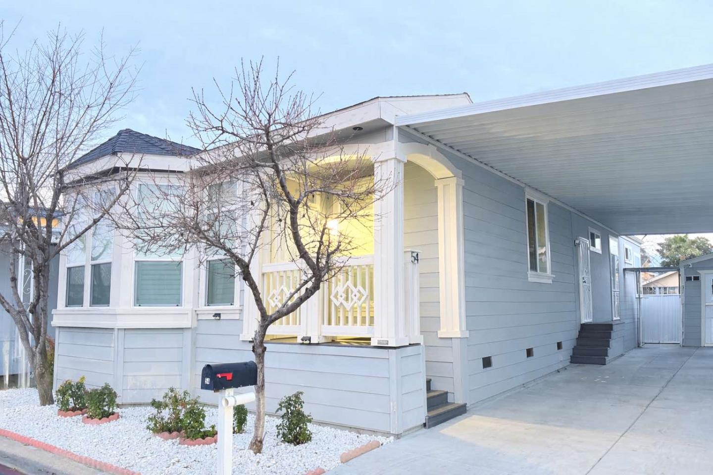 Front Image Thumbnail for ML82032763