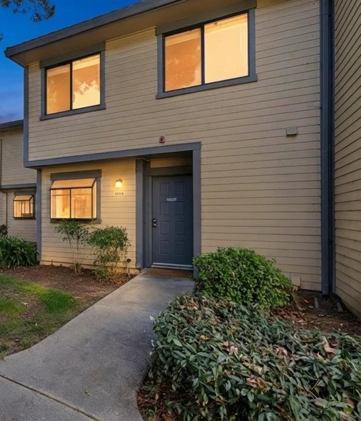 Front Image Thumbnail for ML82032803