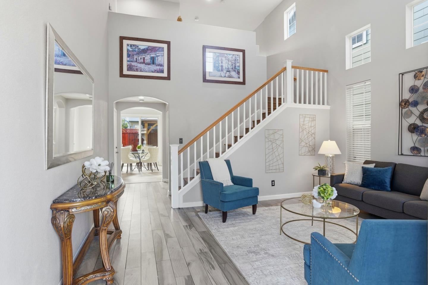 Front Image Thumbnail for ML82032913