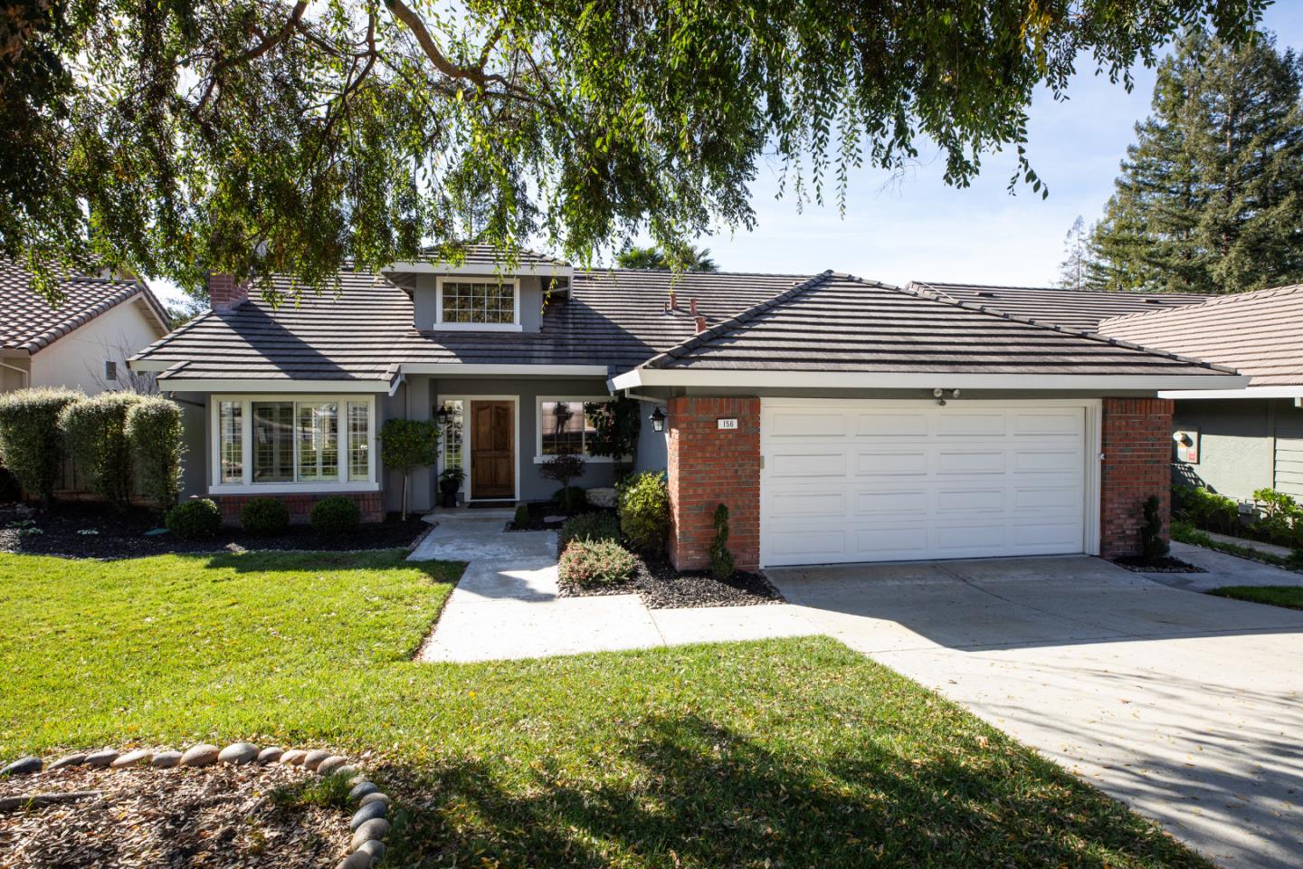 Front Image Thumbnail for ML82032940