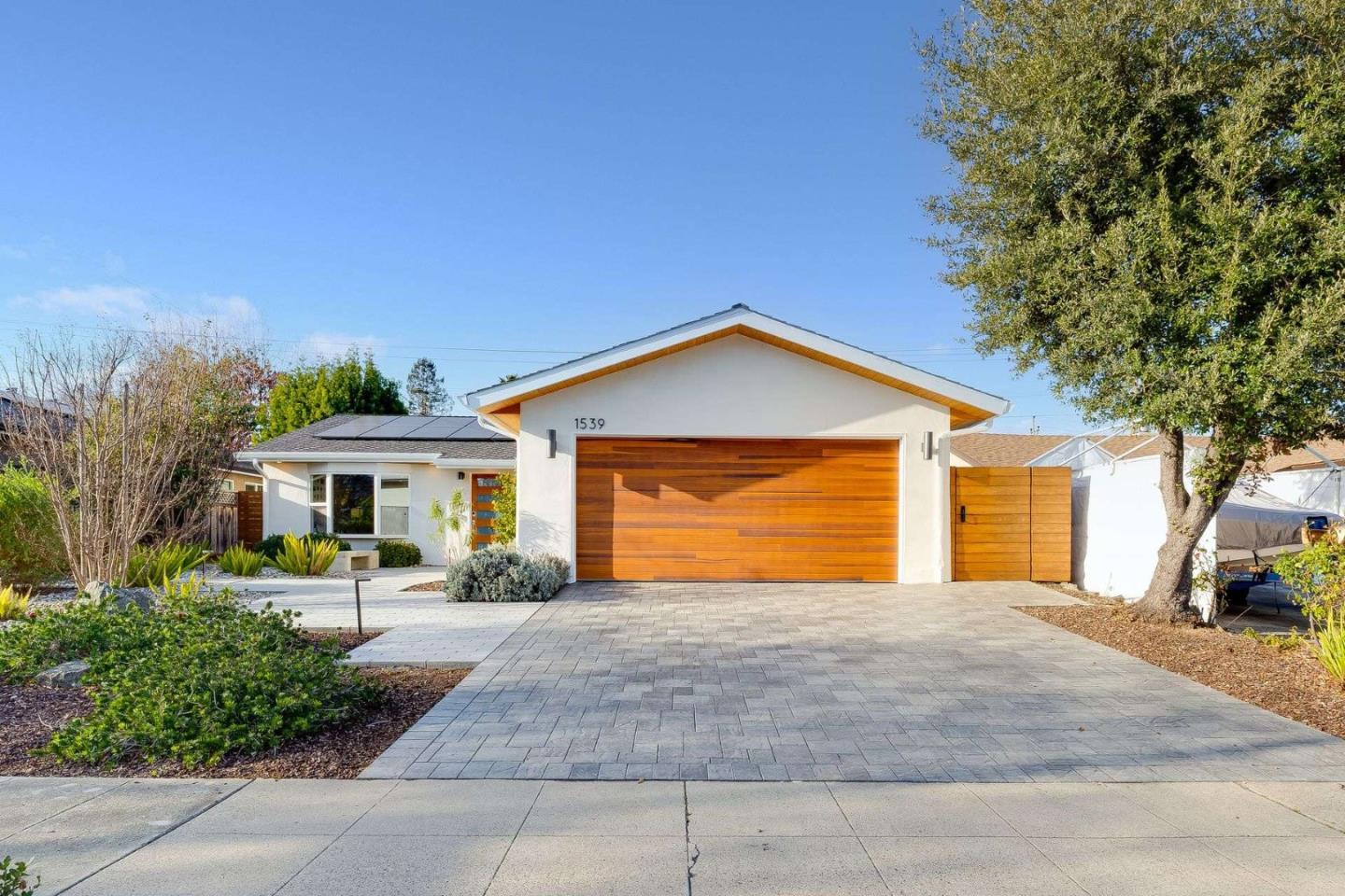 Front Image Thumbnail for ML82032959