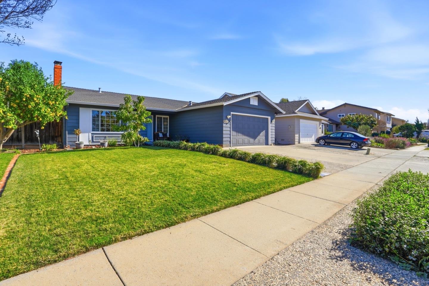 Front Image Thumbnail for ML82032987