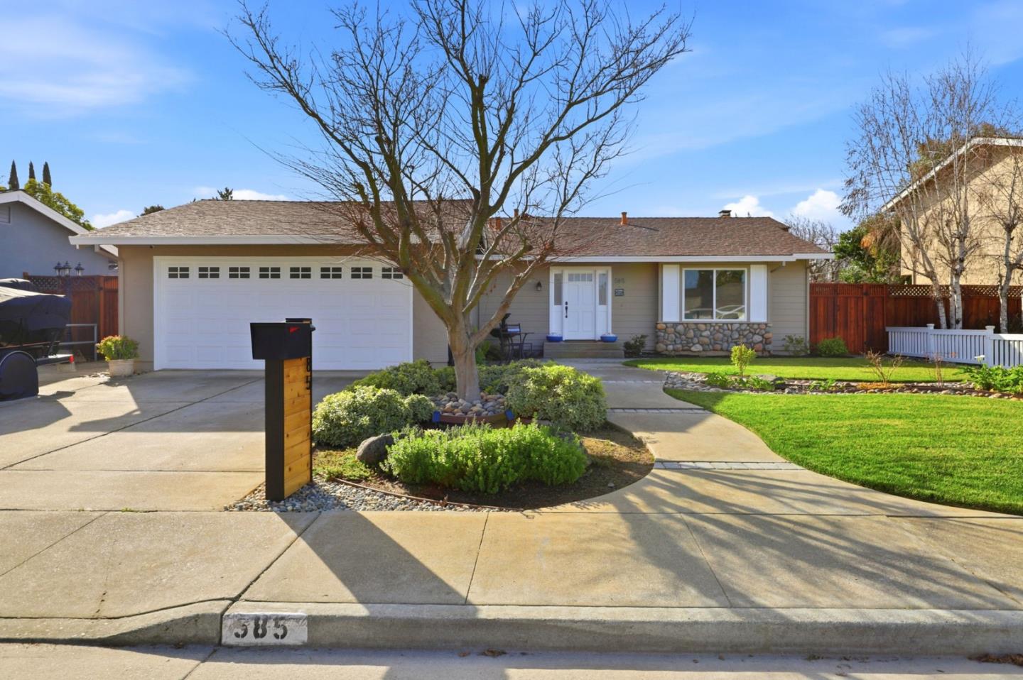 Front Image Thumbnail for ML82033140