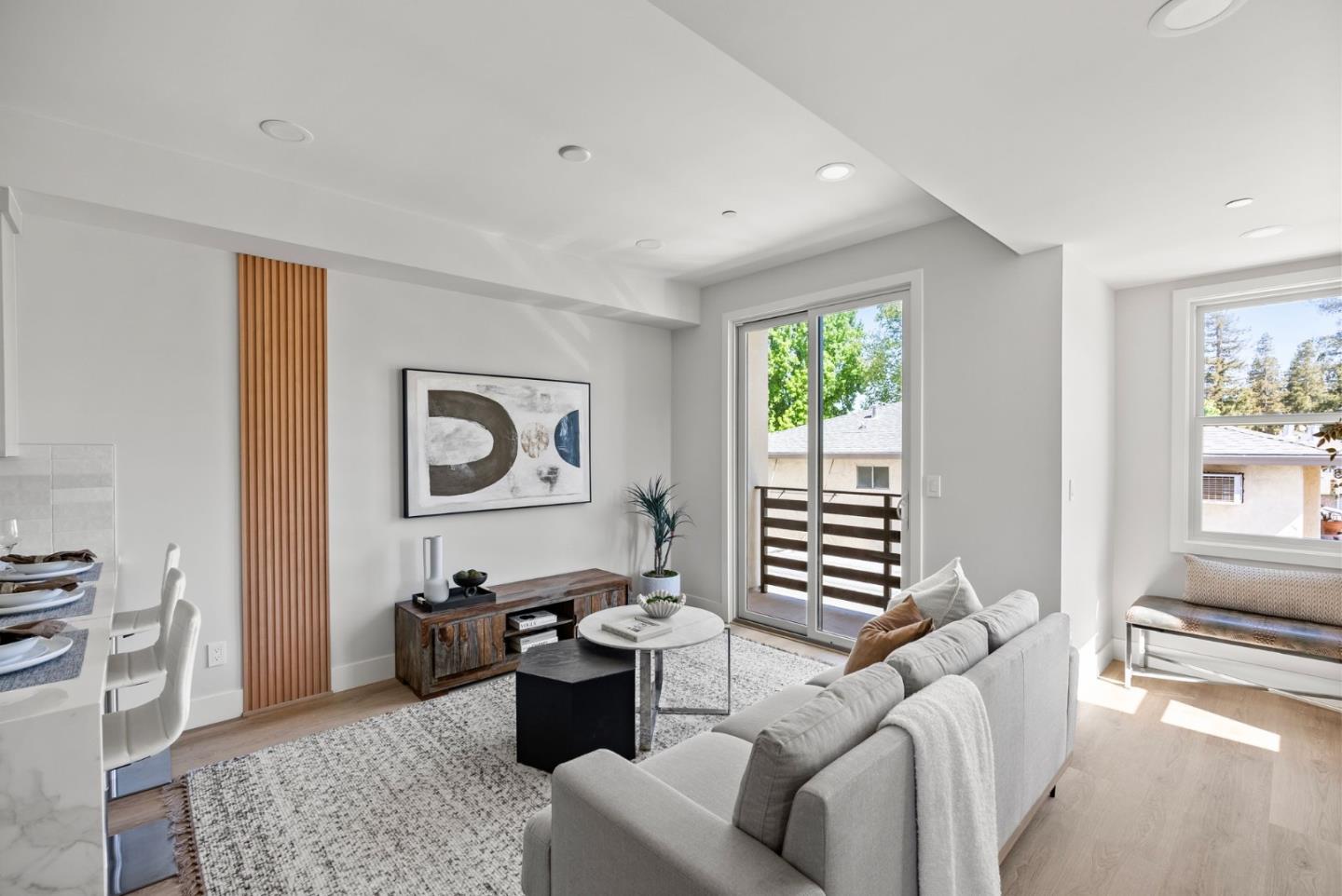 Front Image Thumbnail for ML82033141