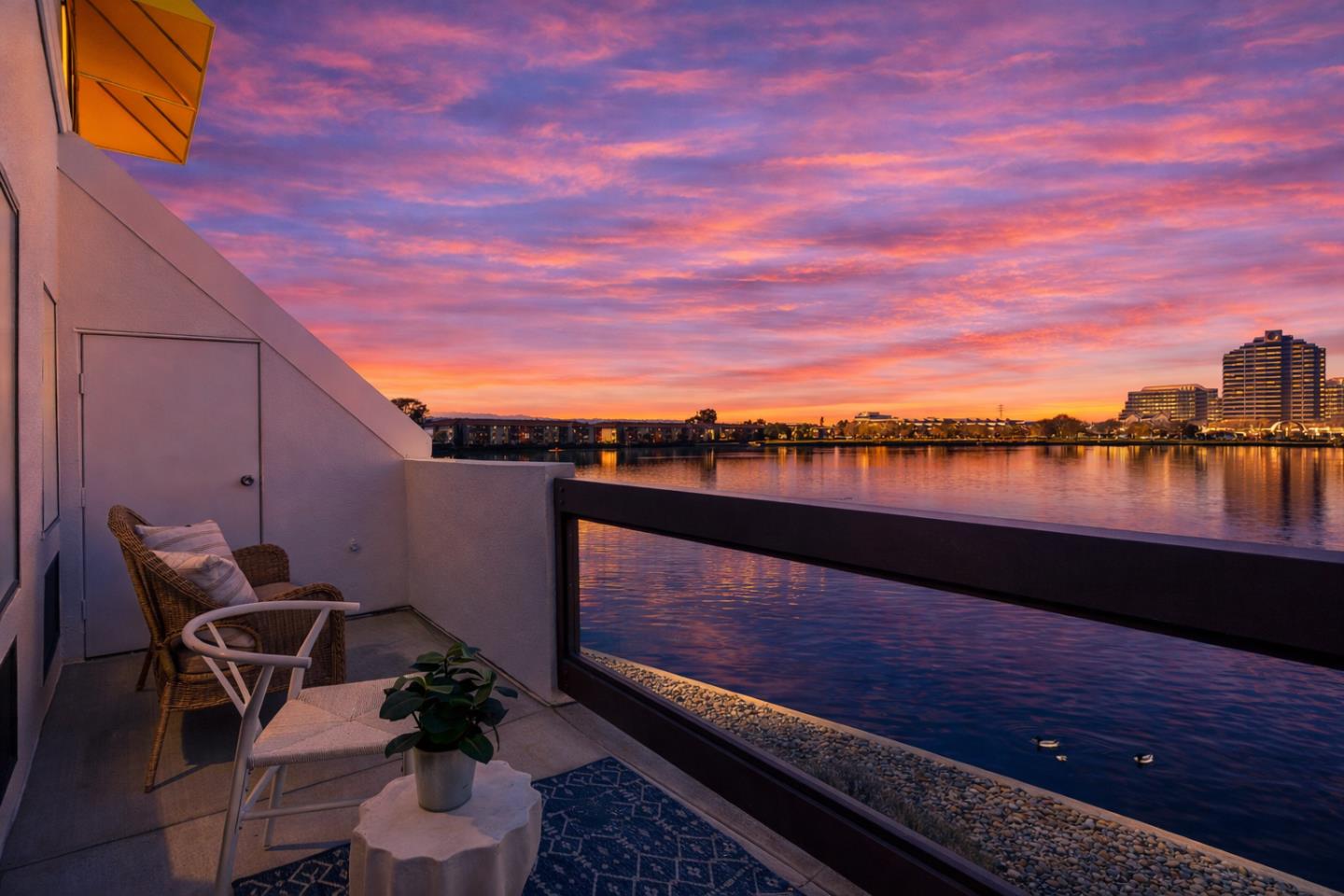 Front Image Thumbnail for ML82033183