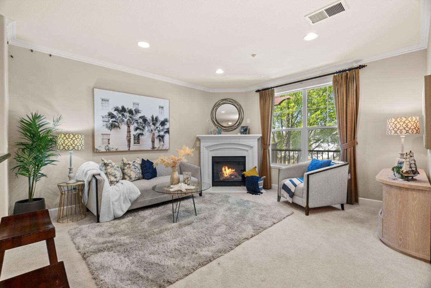 Front Image Thumbnail for ML82033194