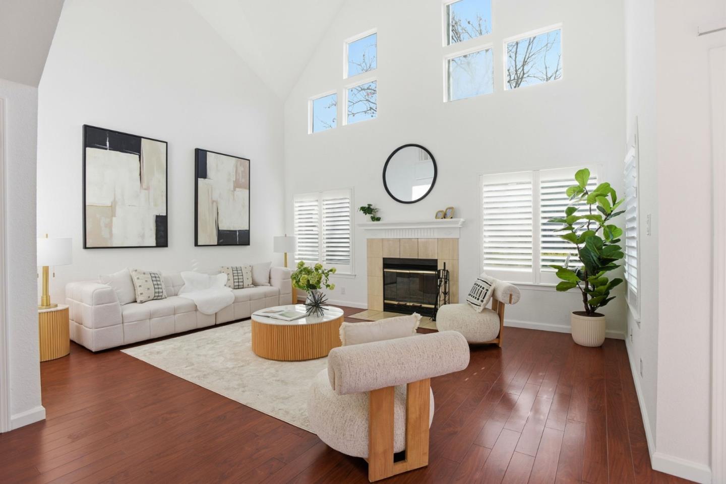 Front Image Thumbnail for ML82033243