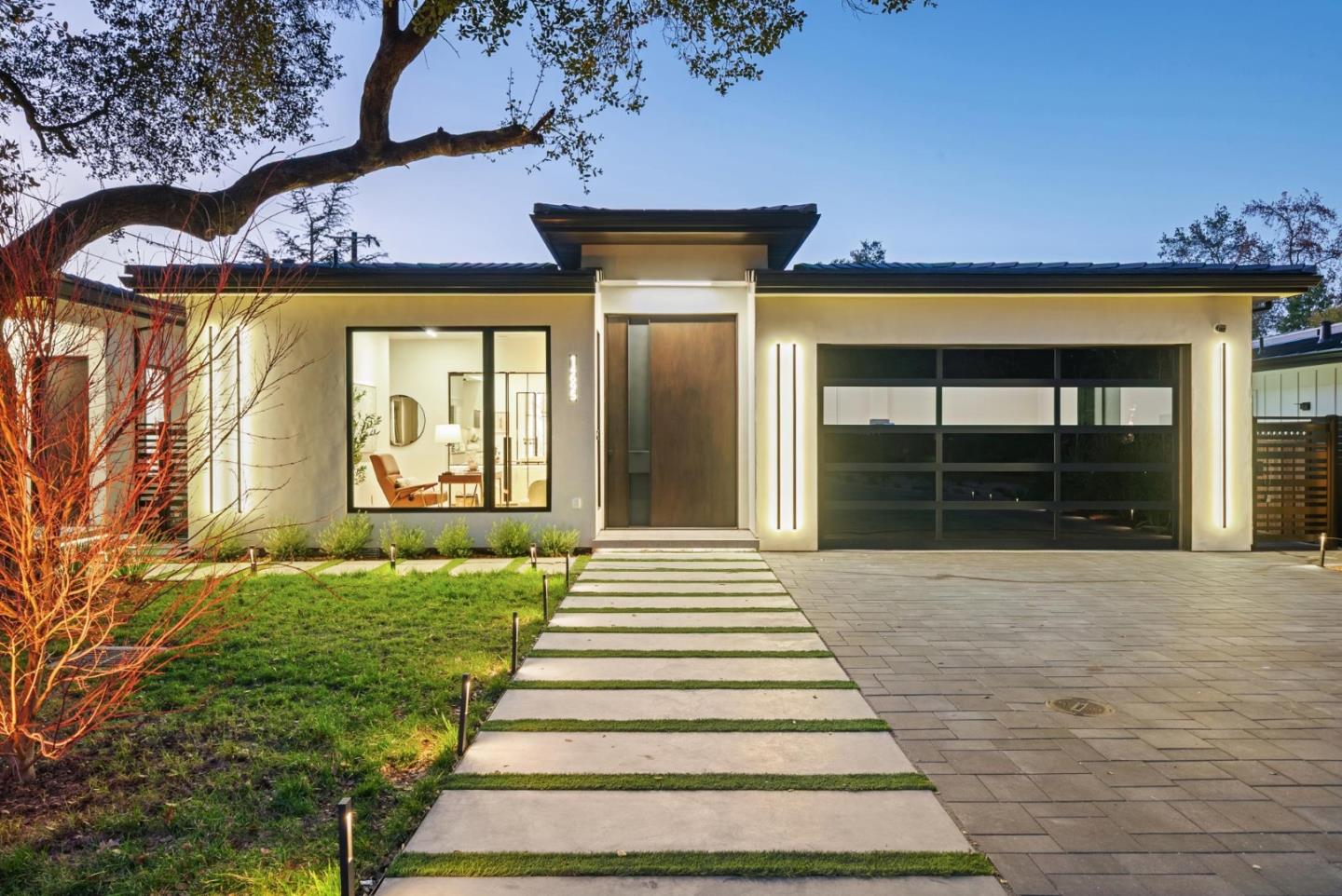 Front Image Thumbnail for ML82033321