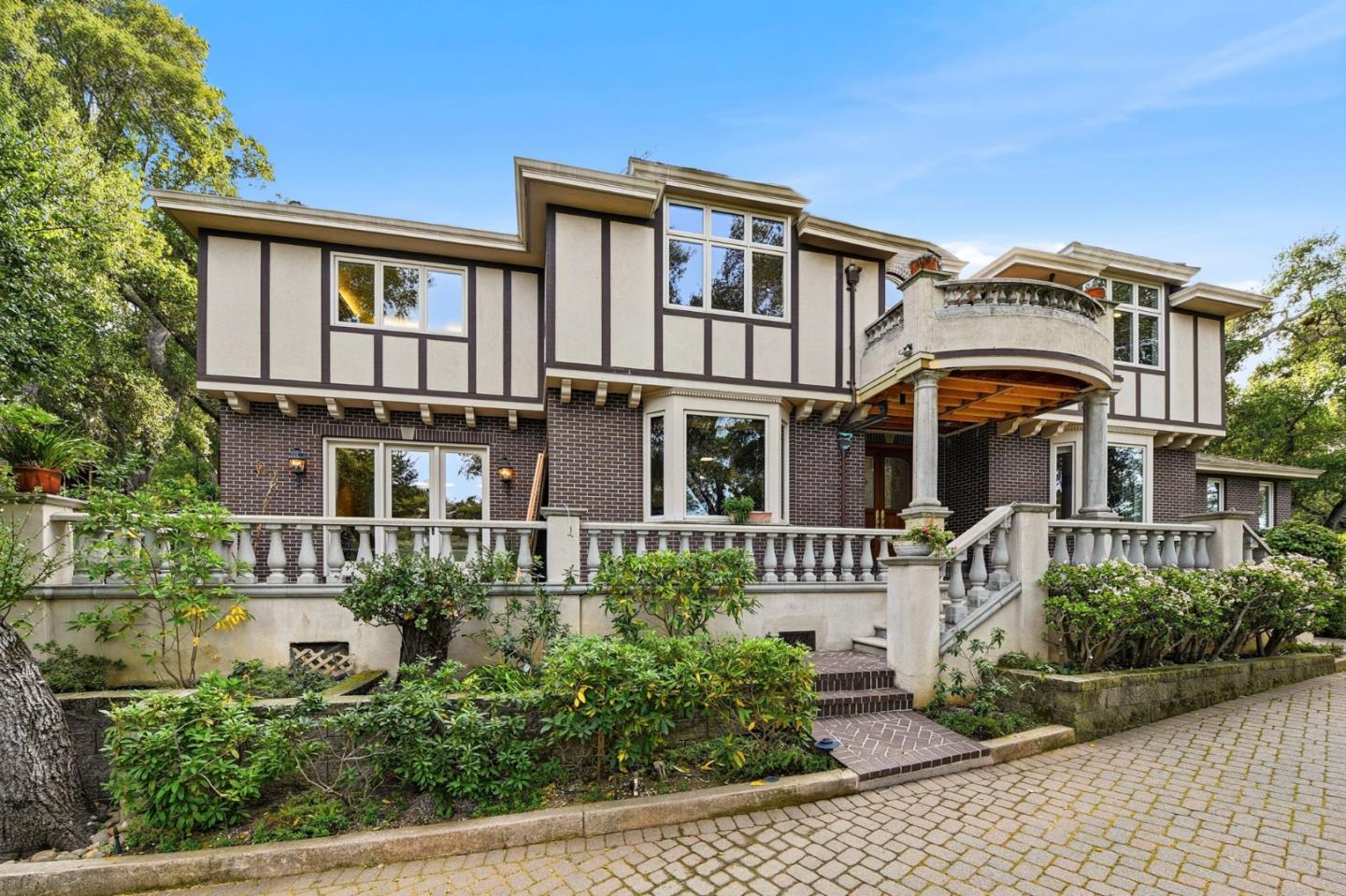 Front Image Thumbnail for ML82033325