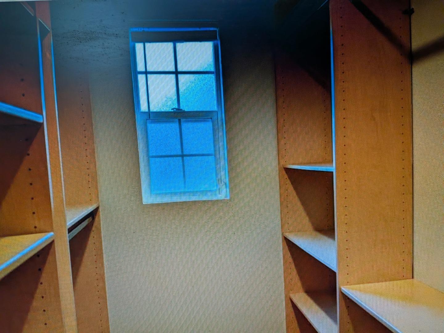 Front Image Thumbnail for ML82033373