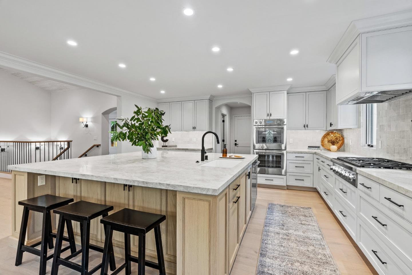 Front Image Thumbnail for ML82033400