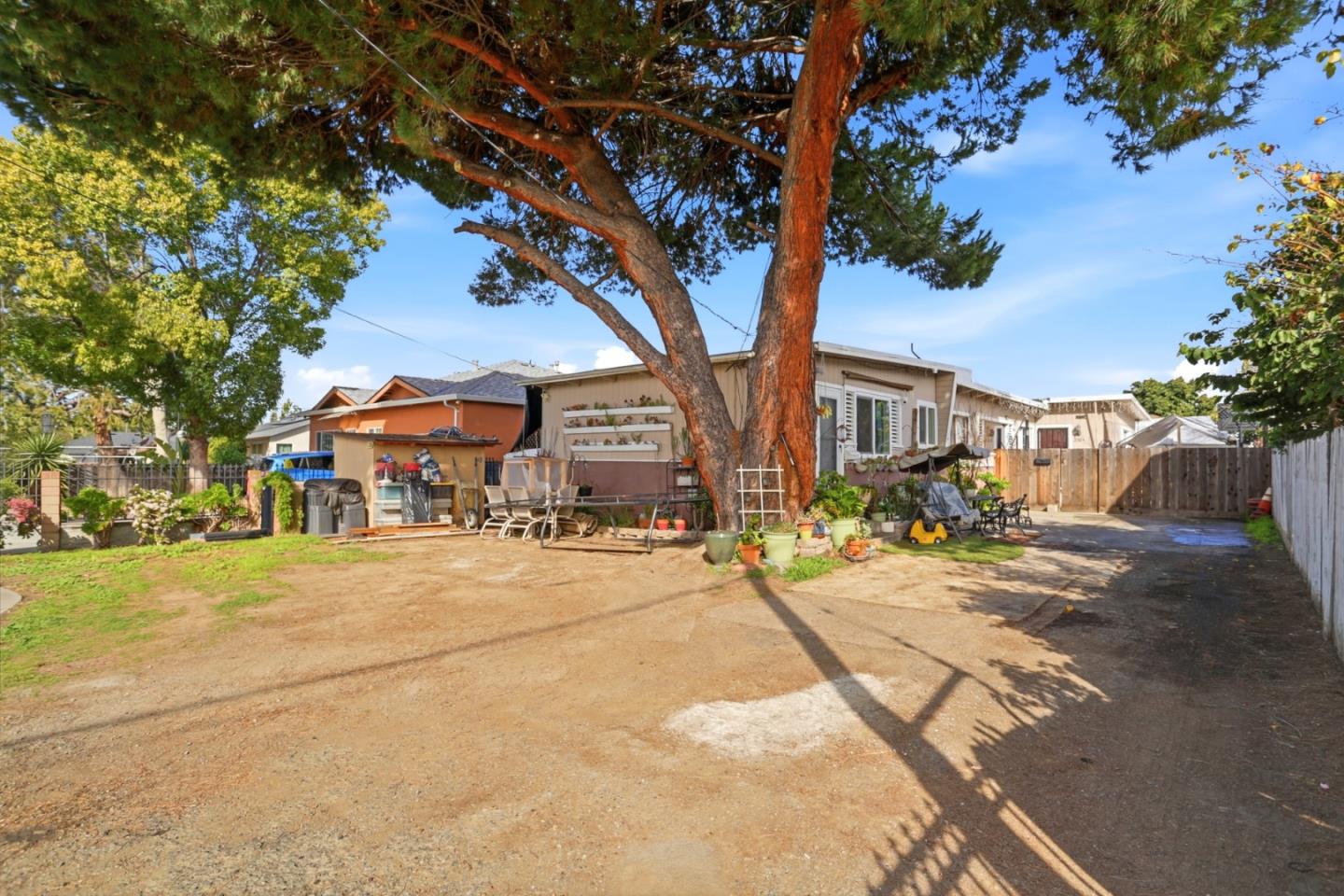 Front Image Thumbnail for ML82033476