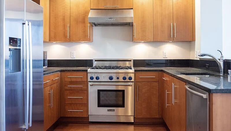 Front Image Thumbnail for ML82033503