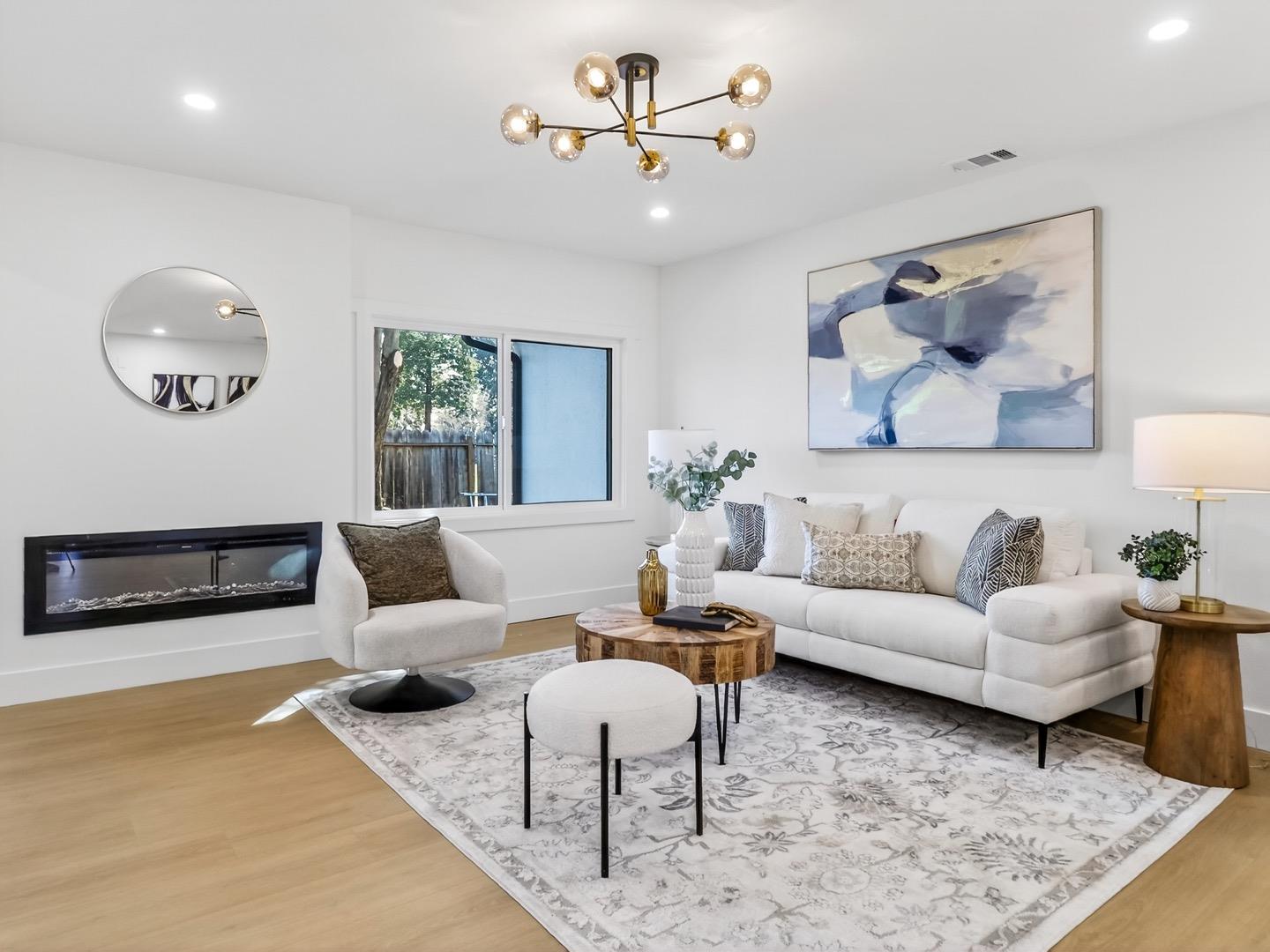 Front Image Thumbnail for ML82033627