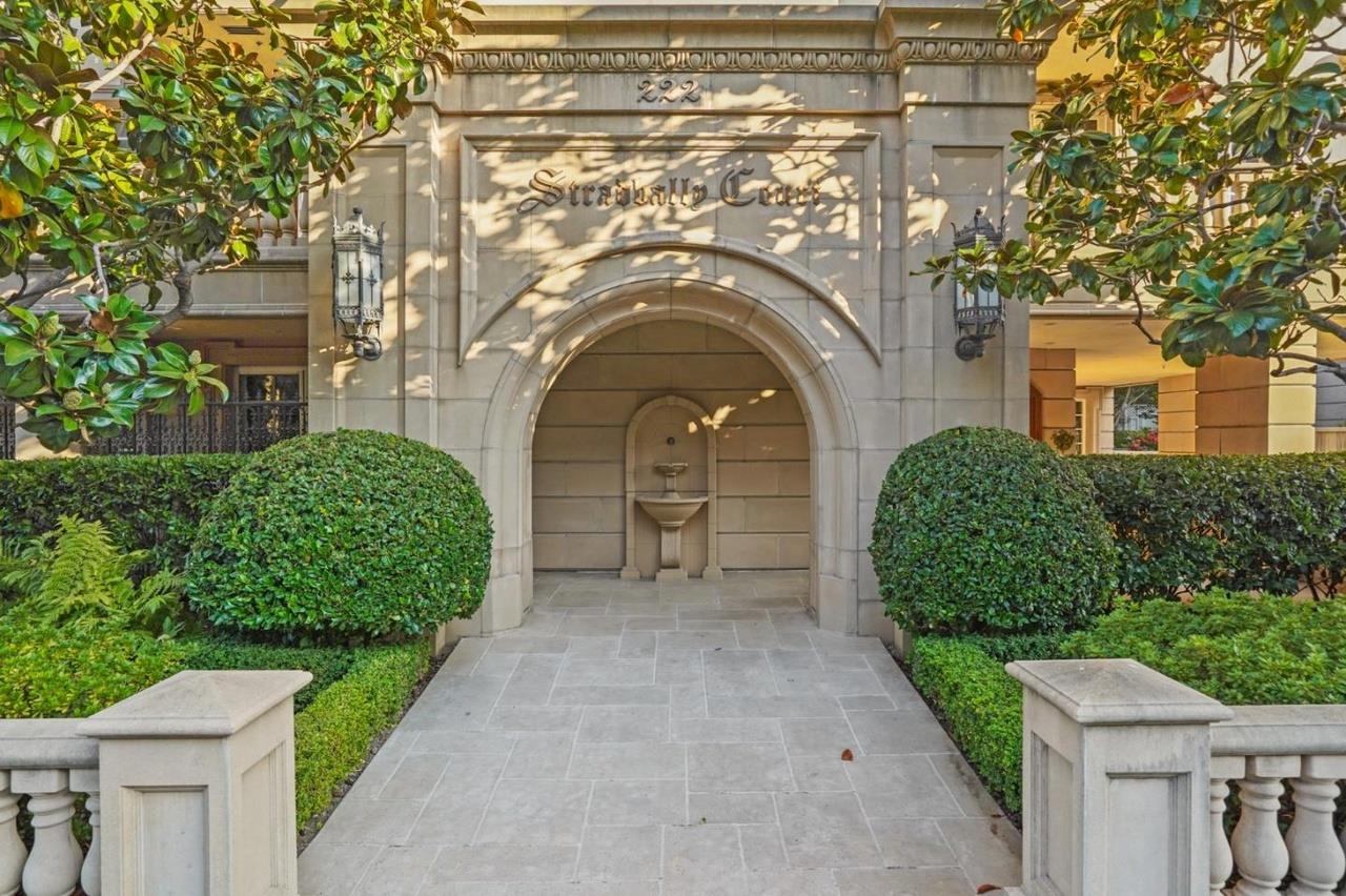 Front Image Thumbnail for ML82033704