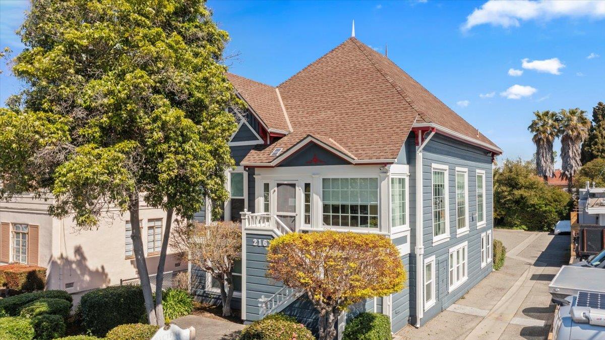 Front Image Thumbnail for ML82033712