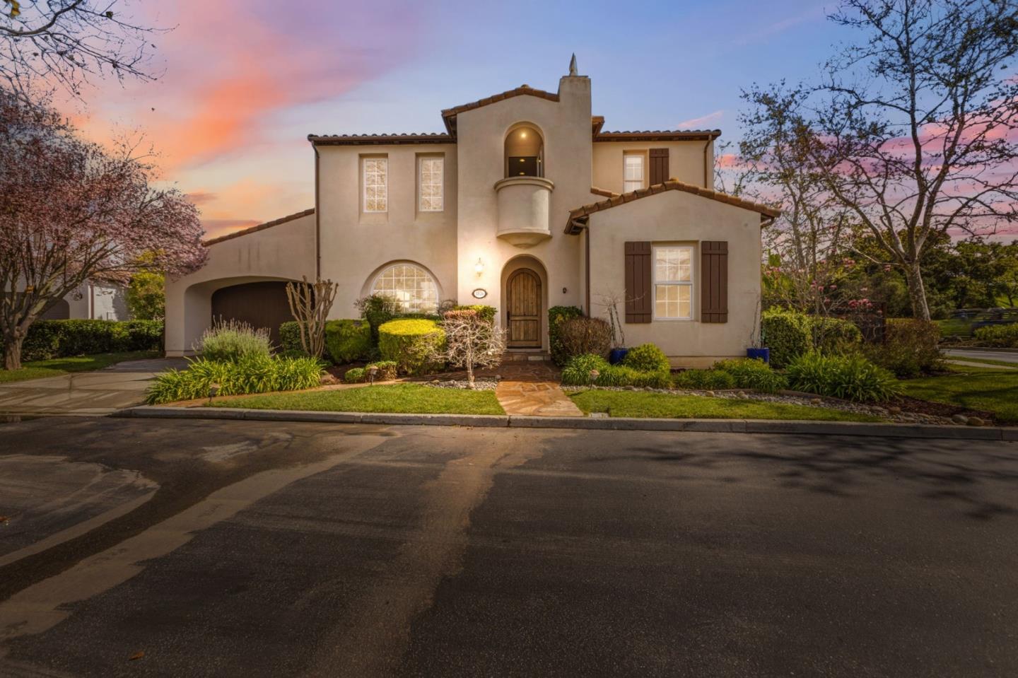 Front Image Thumbnail for ML82033720