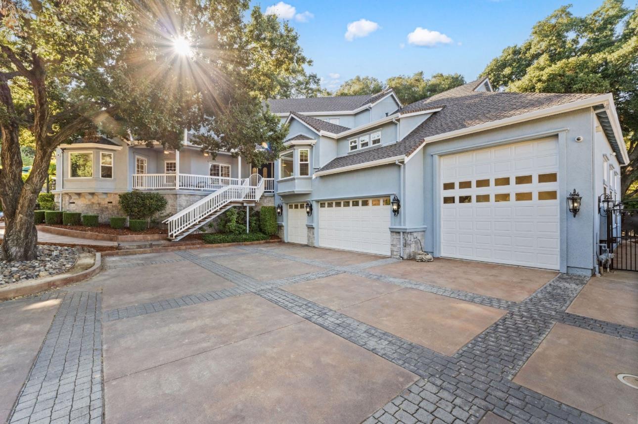 Front Image Thumbnail for ML82033886