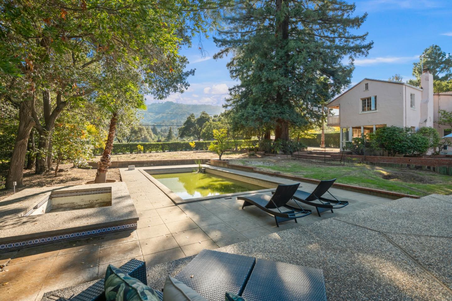 Front Image Thumbnail for ML82033934