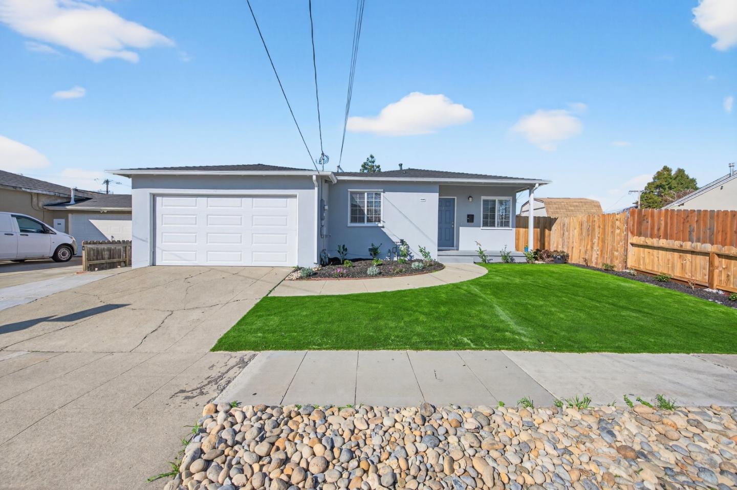 Front Image Thumbnail for ML82034077