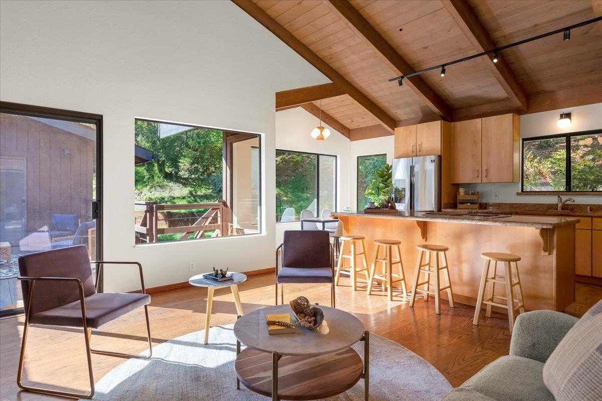 Front Image Thumbnail for ML82034362