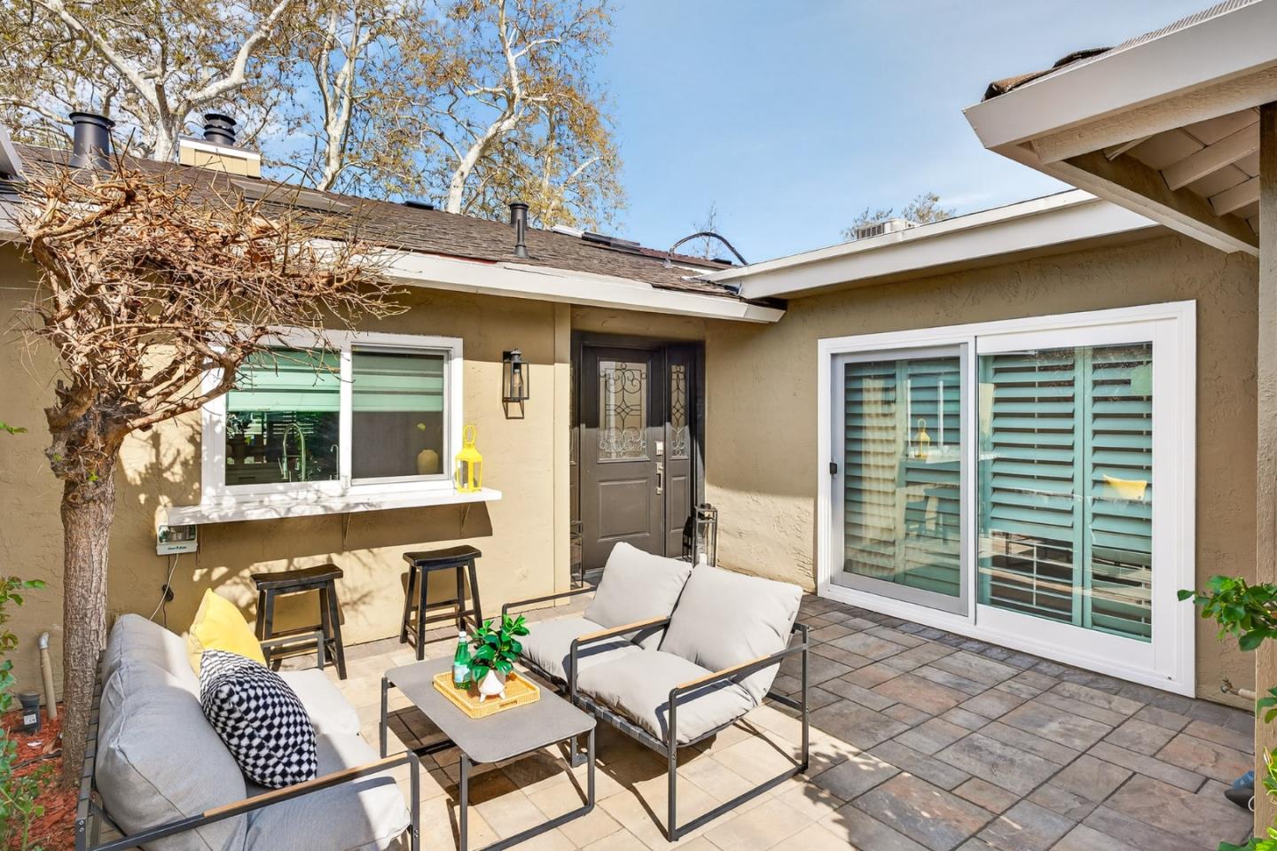 Front Image Thumbnail for ML82034443