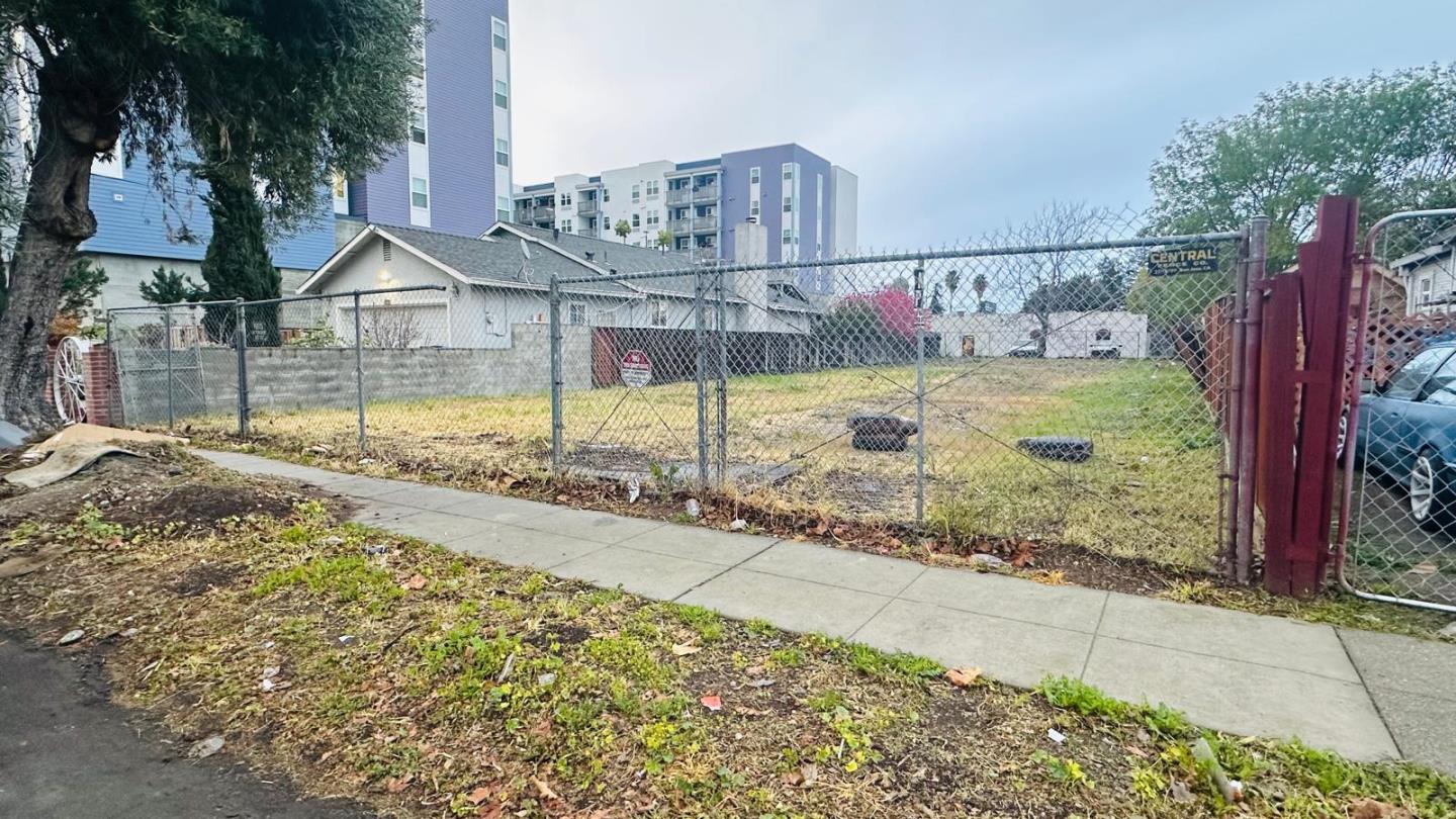 Front Image Thumbnail for ML82034597