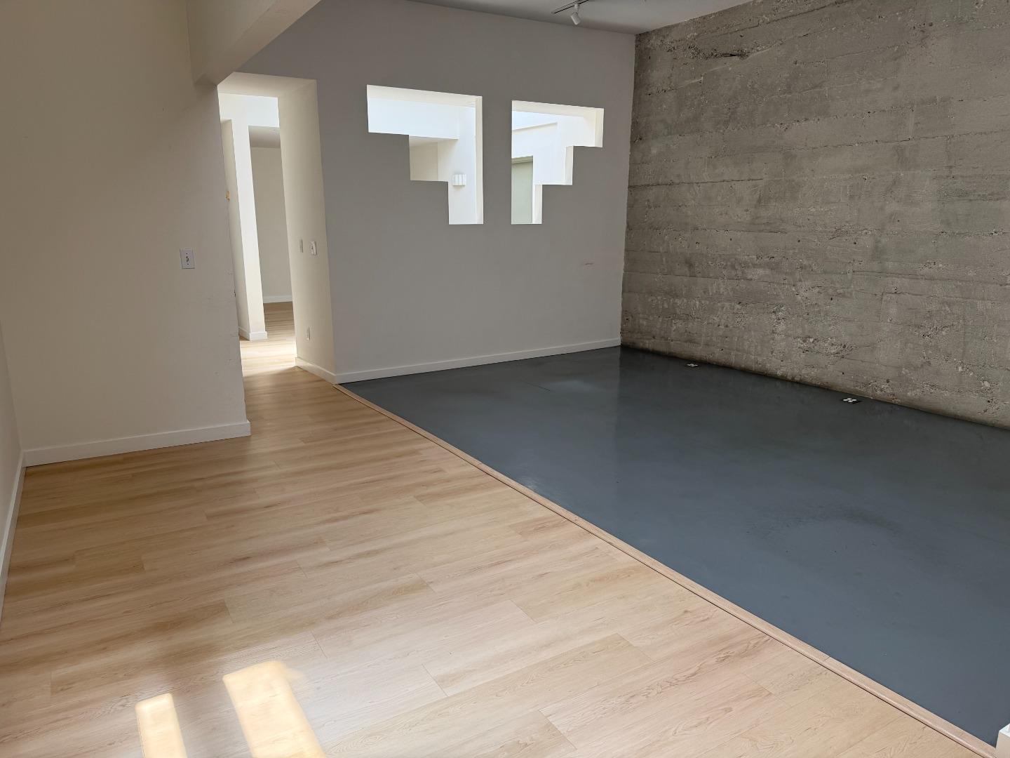 Front Image Thumbnail for ML82034633