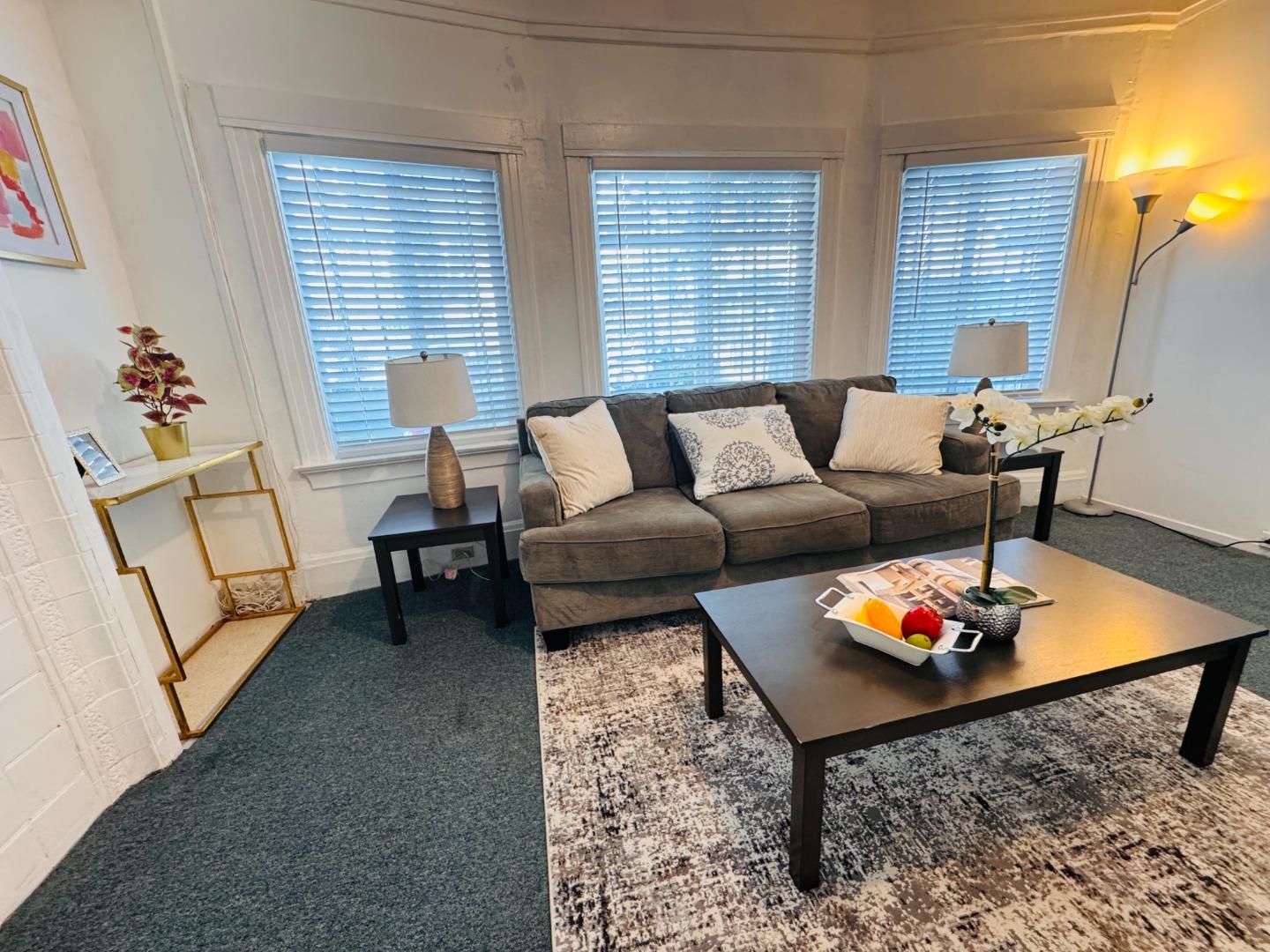 Front Image Thumbnail for ML82034668