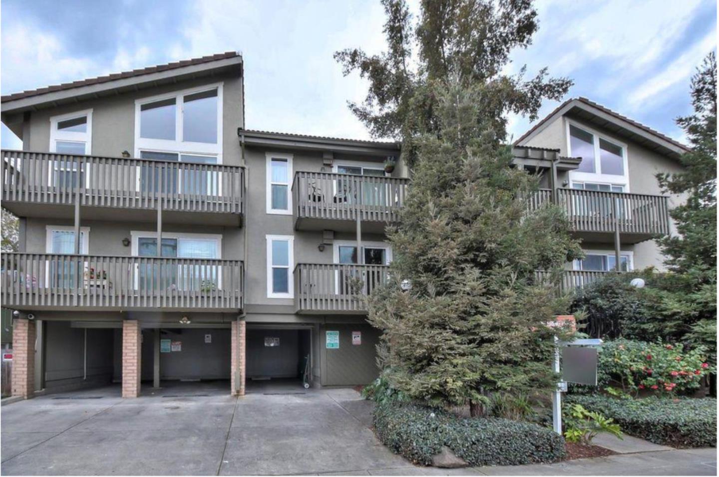 Front Image Thumbnail for ML82034778