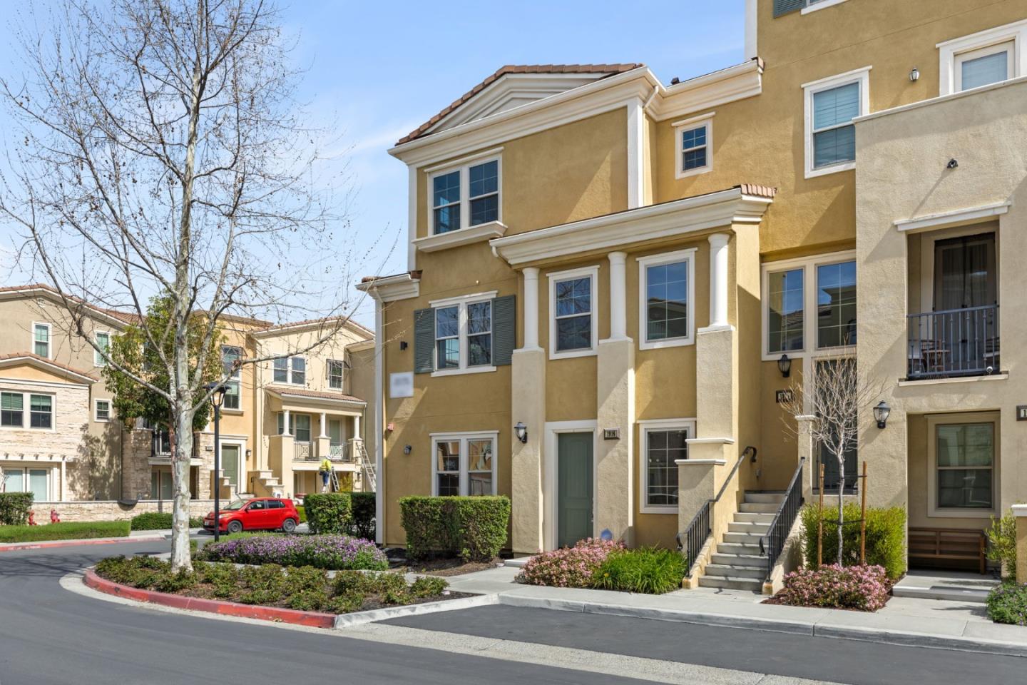 Front Image Thumbnail for ML82034781