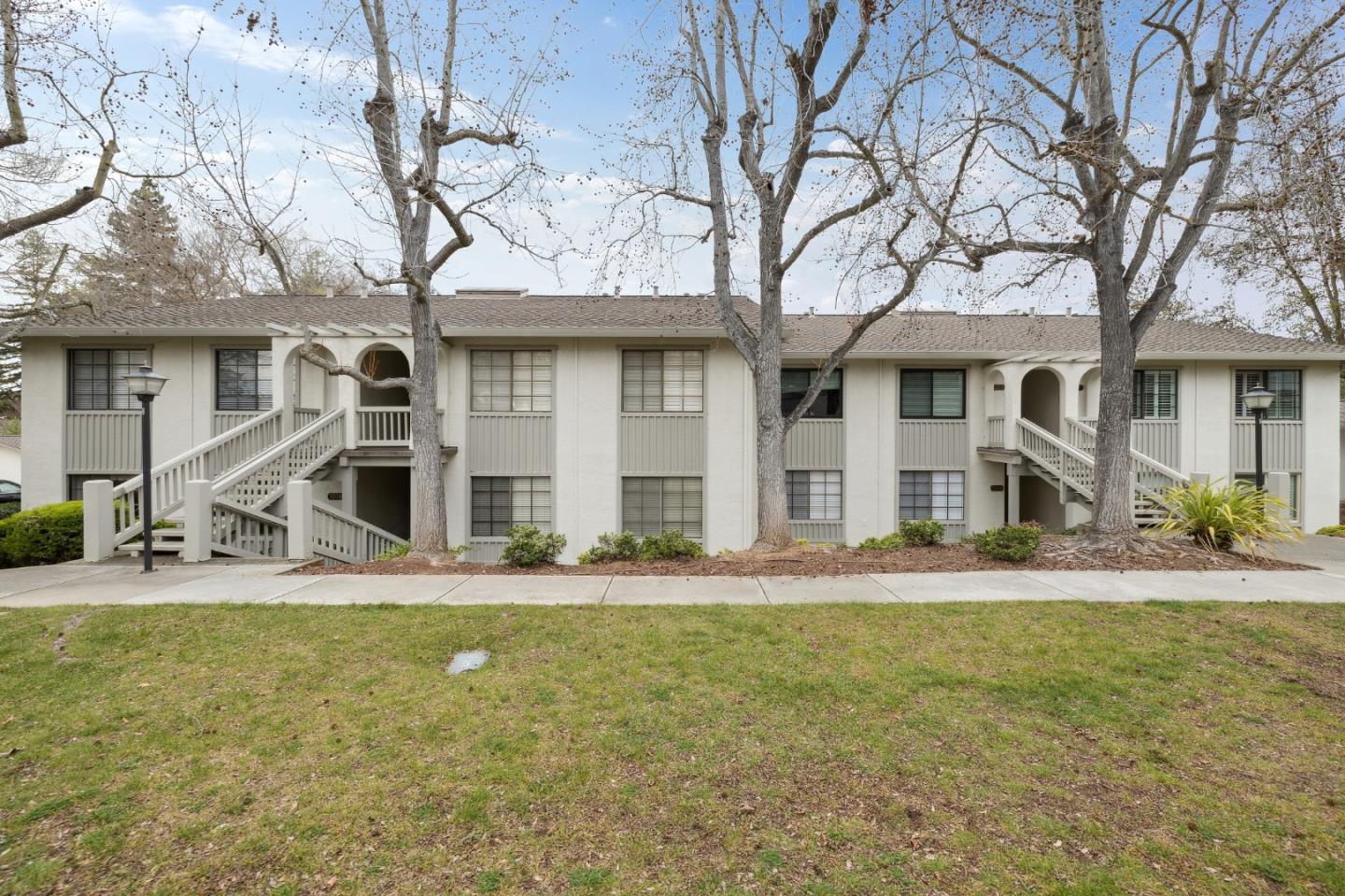 Front Image Thumbnail for ML82034800