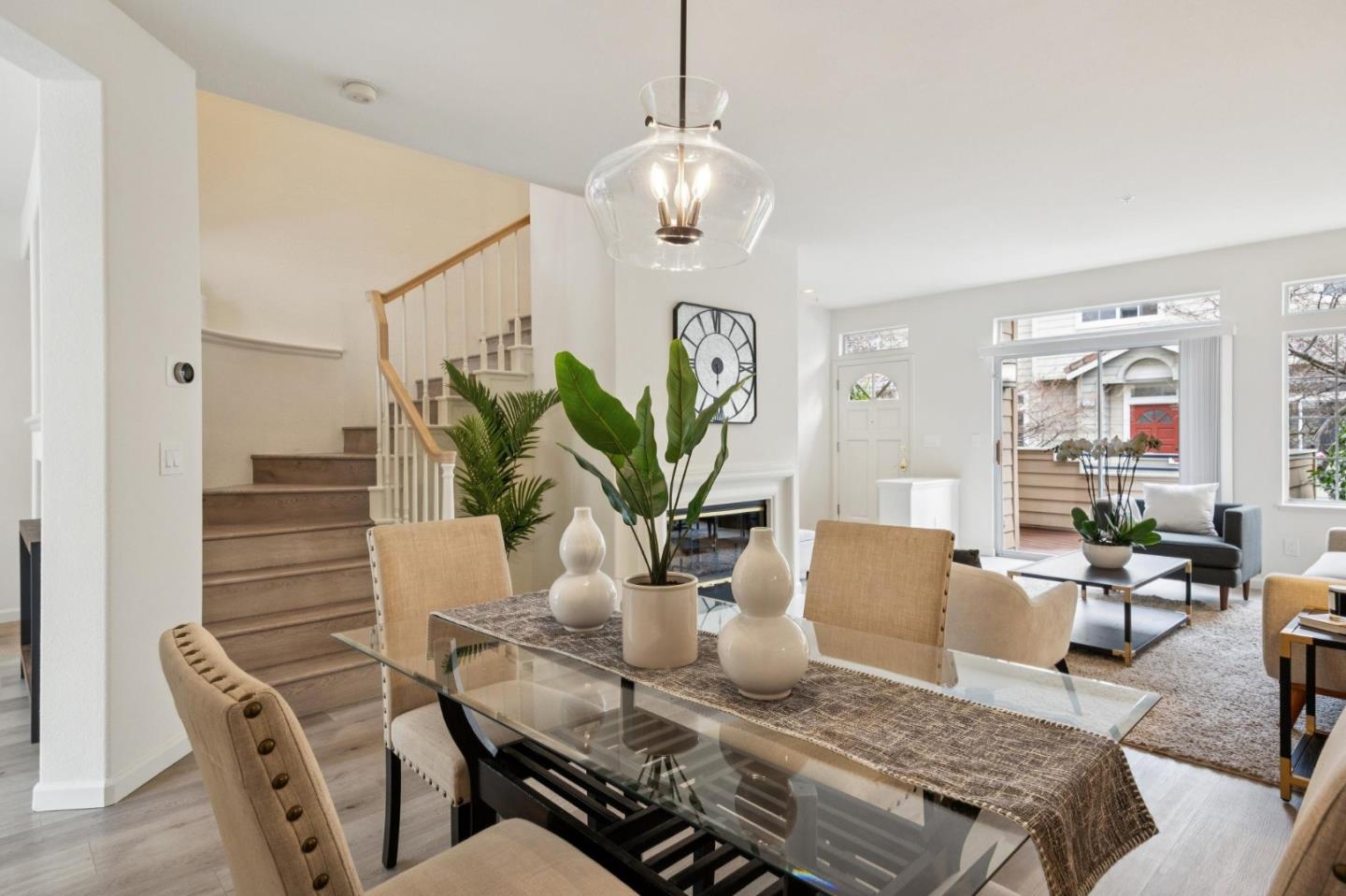 Front Image Thumbnail for ML82034821