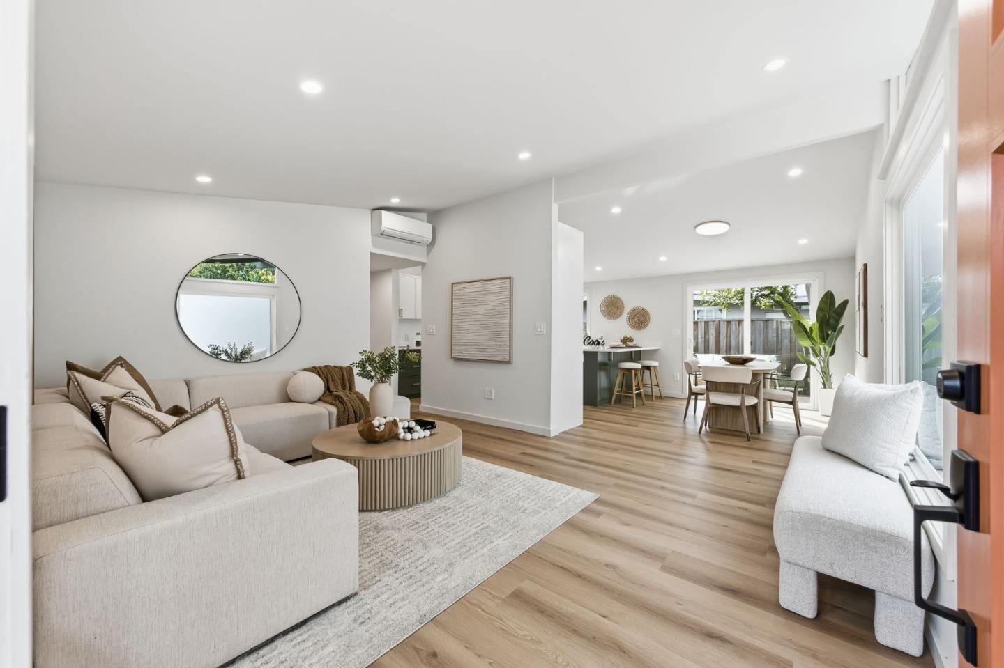 Front Image Thumbnail for ML82034903