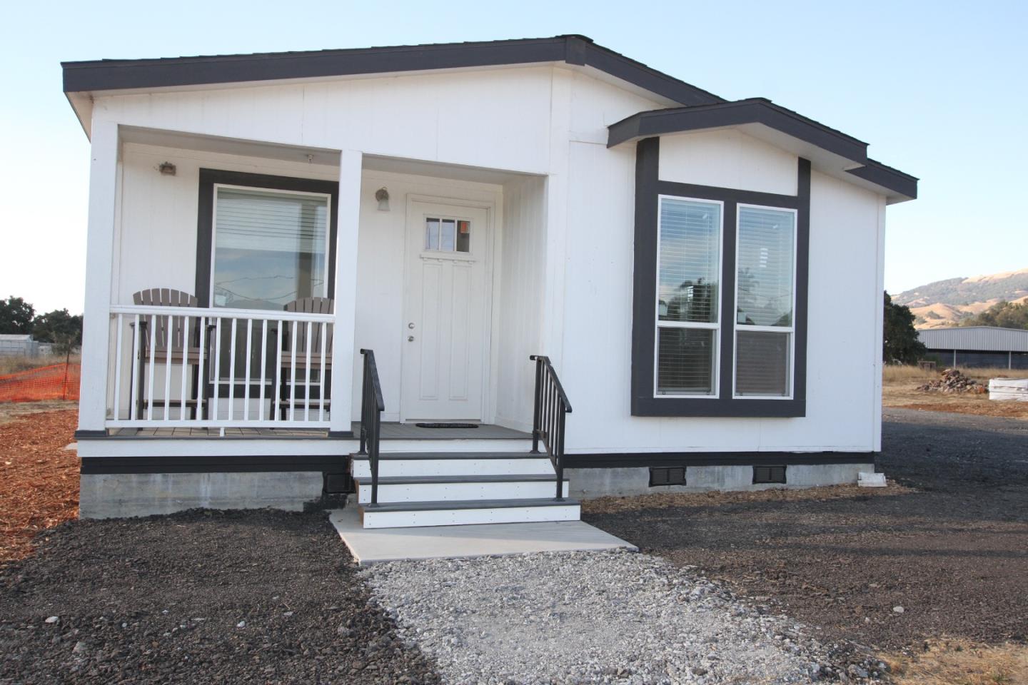 Front Image Thumbnail for ML82034929