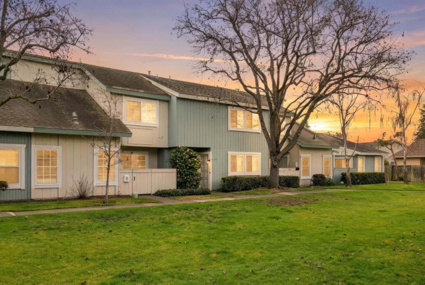 Front Image Thumbnail for ML82034985