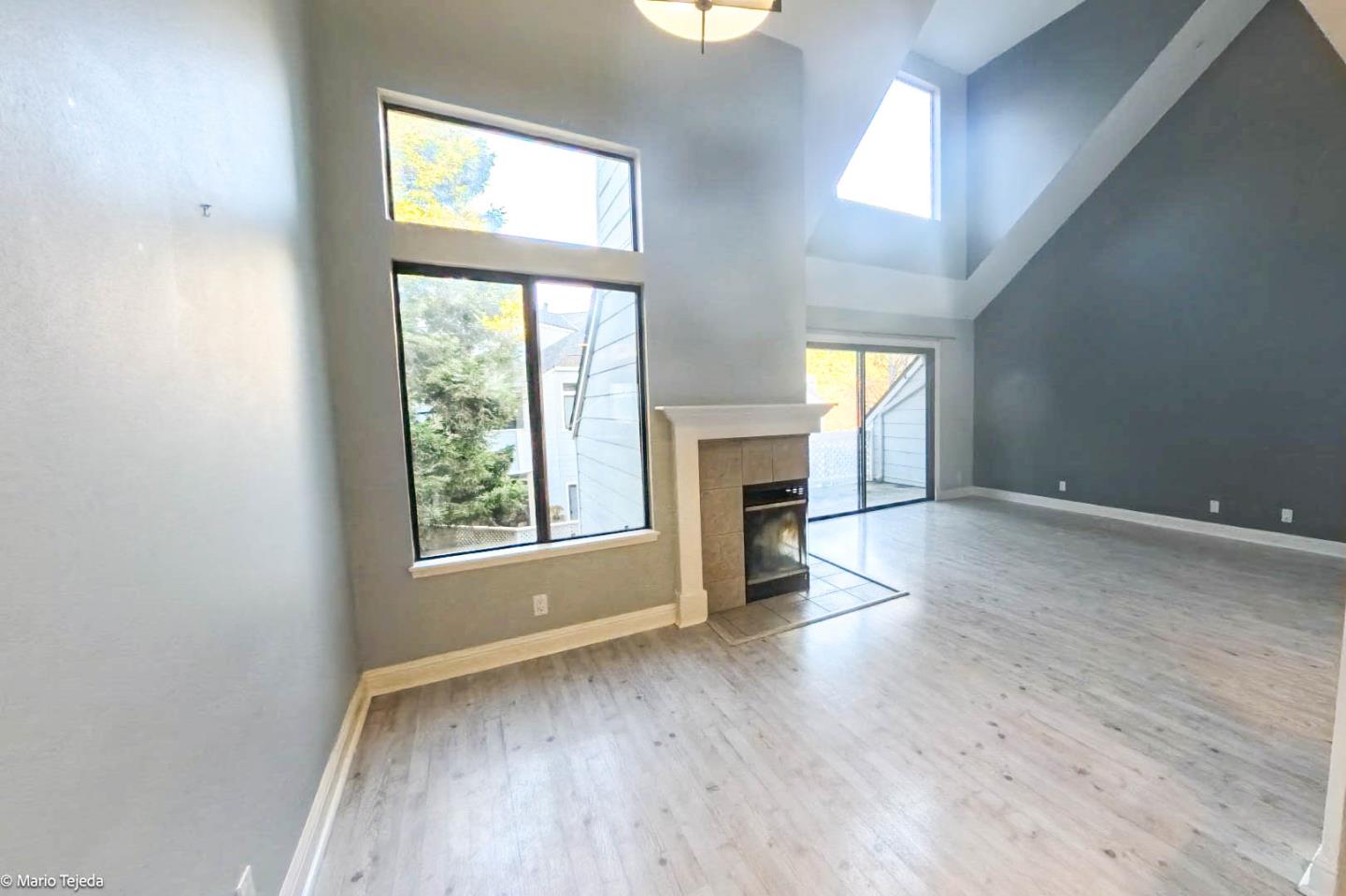 Front Image Thumbnail for ML82035071