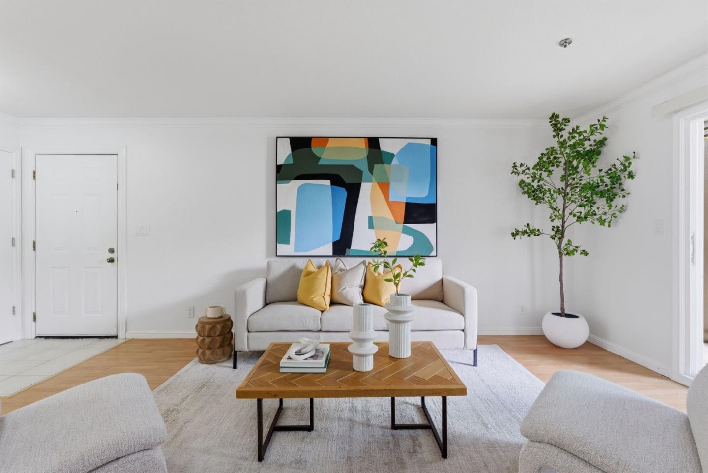 Front Image Thumbnail for ML82035118