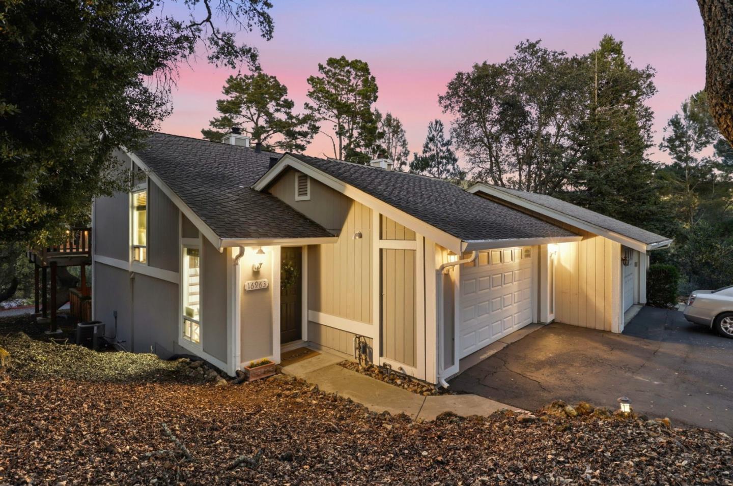 Front Image Thumbnail for ML82035152