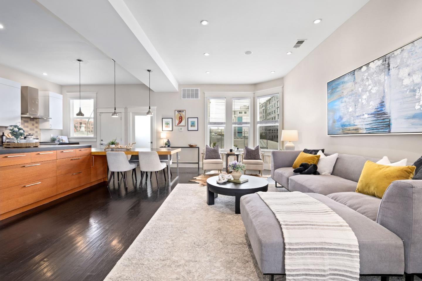 Front Image Thumbnail for ML82035230