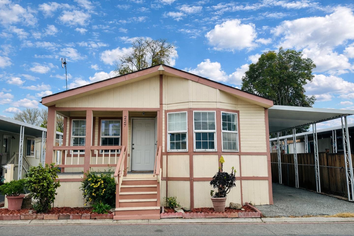 Front Image Thumbnail for ML82035291