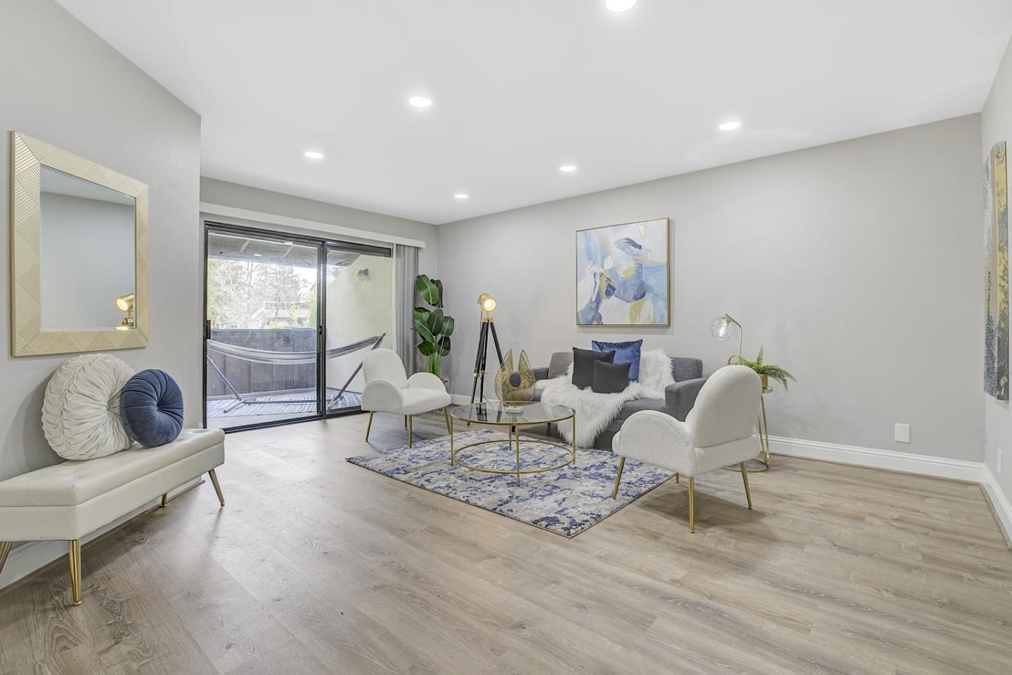 Front Image Thumbnail for ML82035292