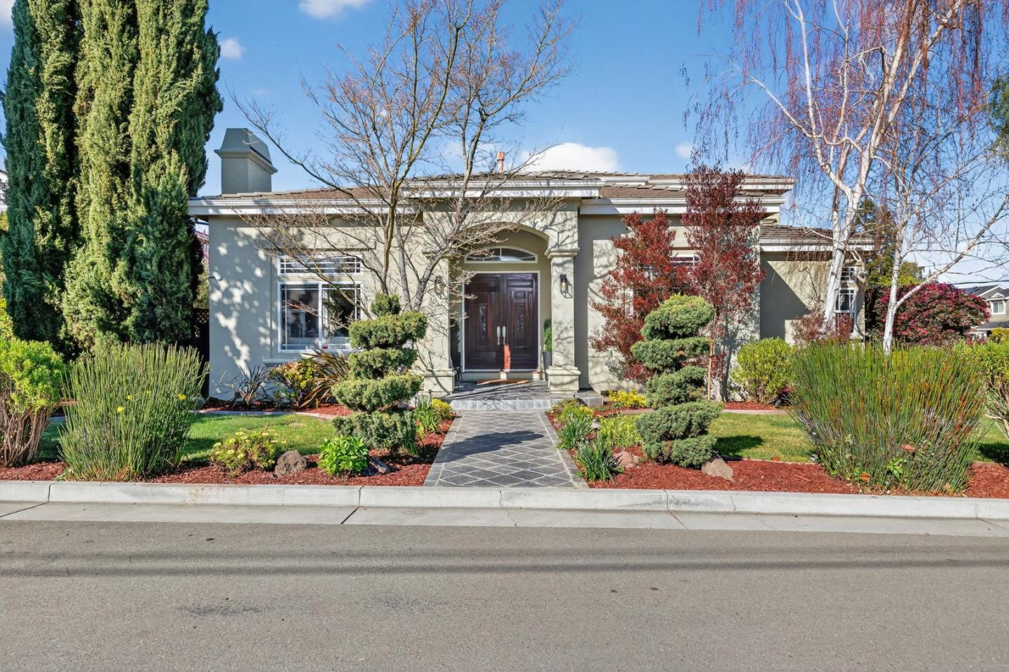 Front Image Thumbnail for ML82035301