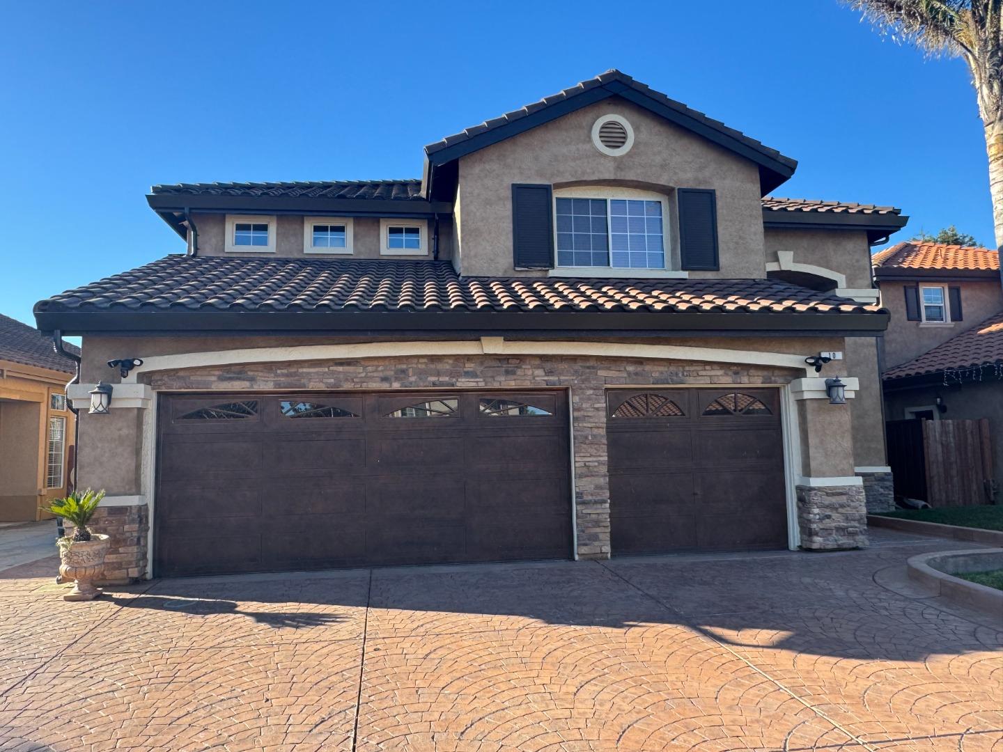 Front Image Thumbnail for ML82035345