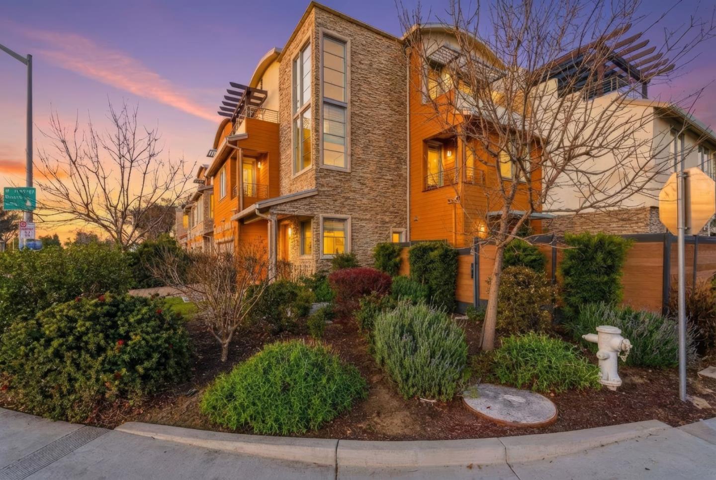 Front Image Thumbnail for ML82035426