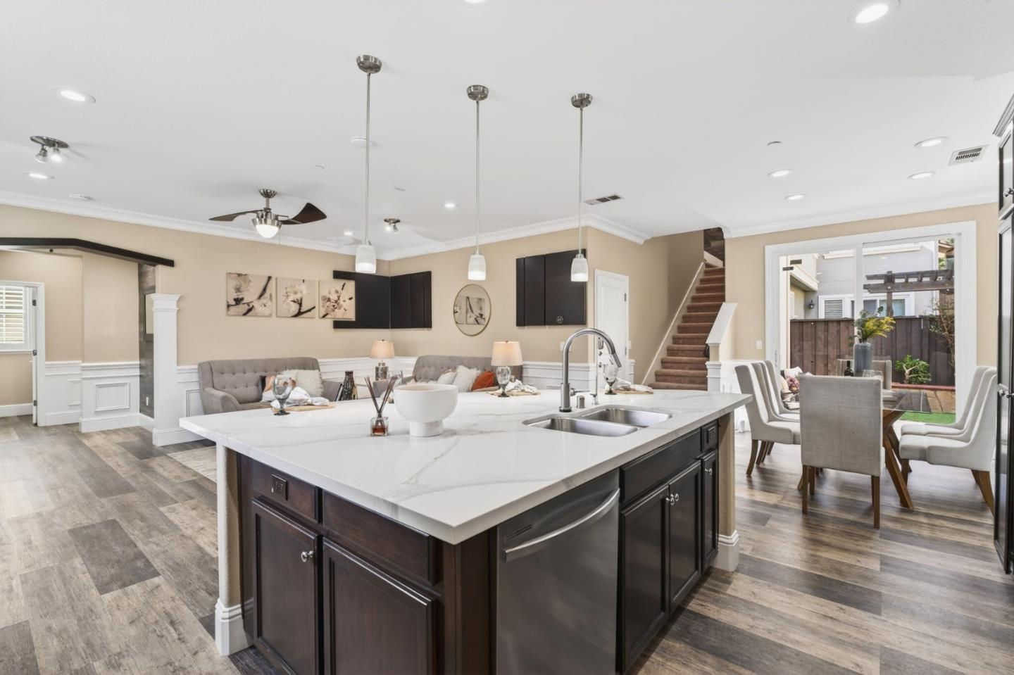 Front Image Thumbnail for ML82035479