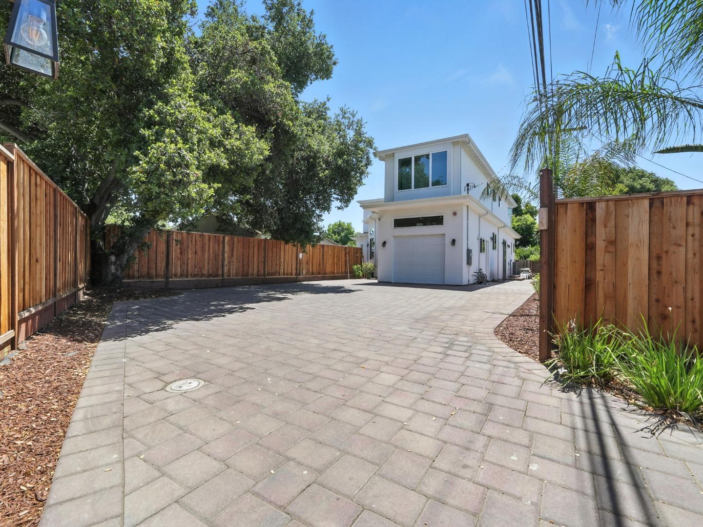 Front Image Thumbnail for ML82035530