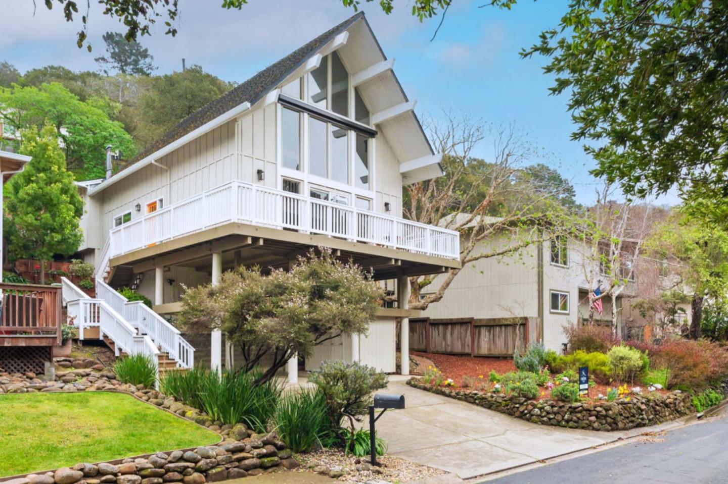 Front Image Thumbnail for ML82035560