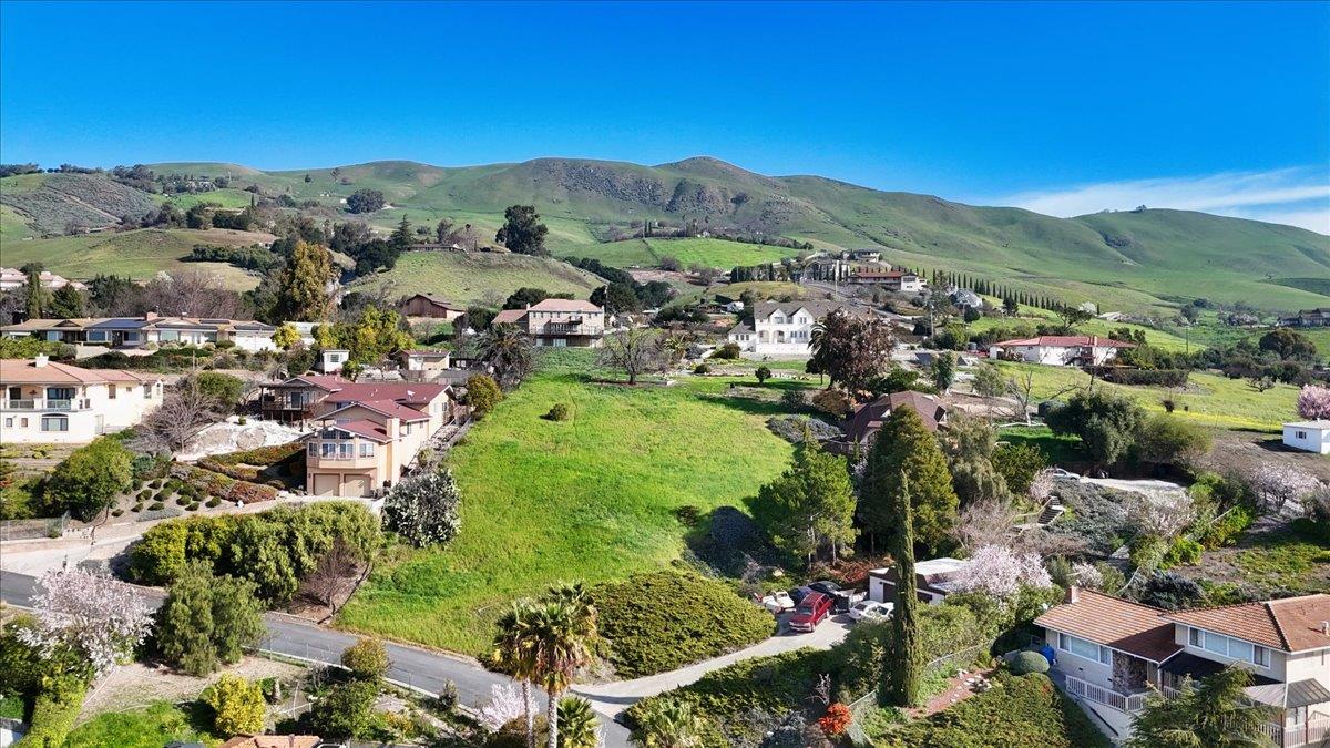 Front Image Thumbnail for ML82035563